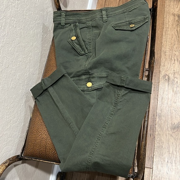 Michael Kors Military styled lady’s Green Jeans Stretch Cargo! - Picture 7 of 8